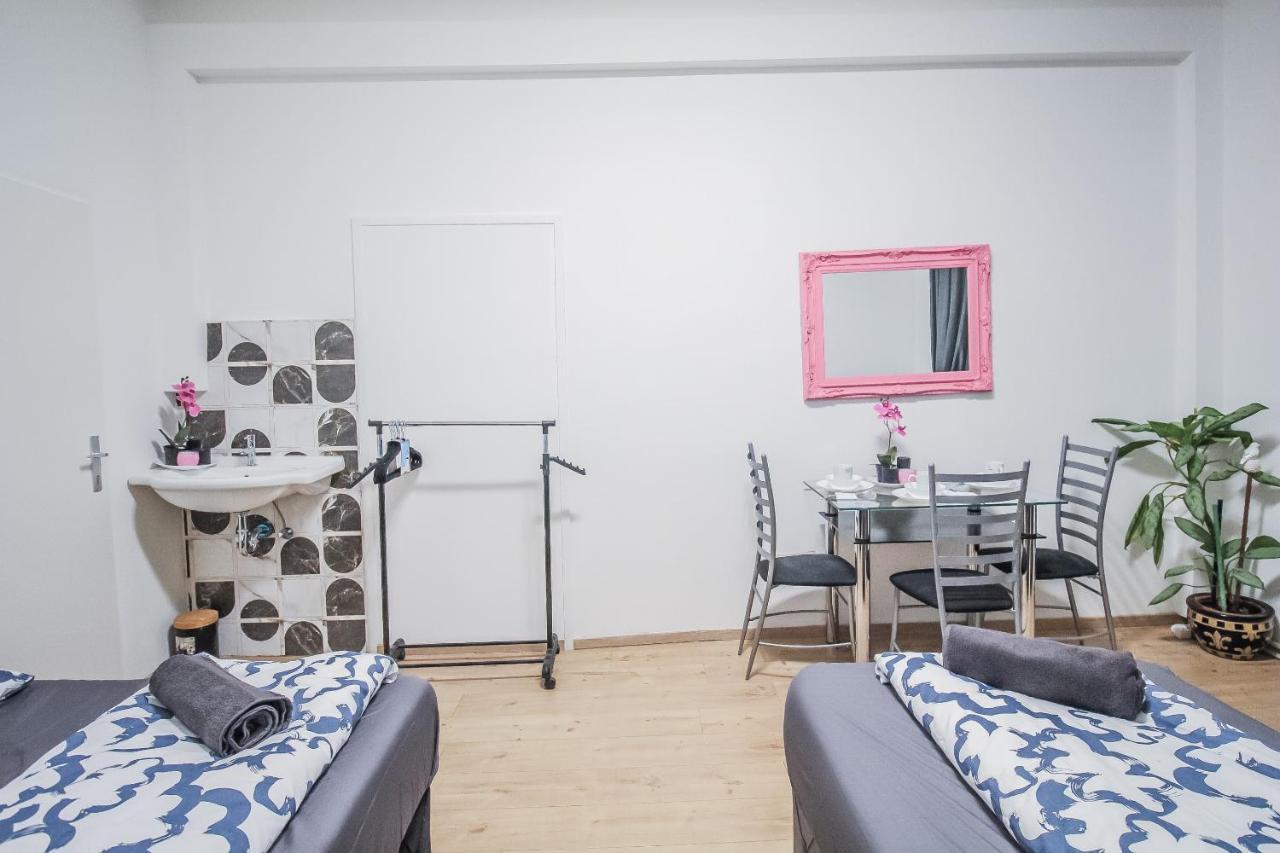 Comfort Quad Room Hn Viena Exterior foto