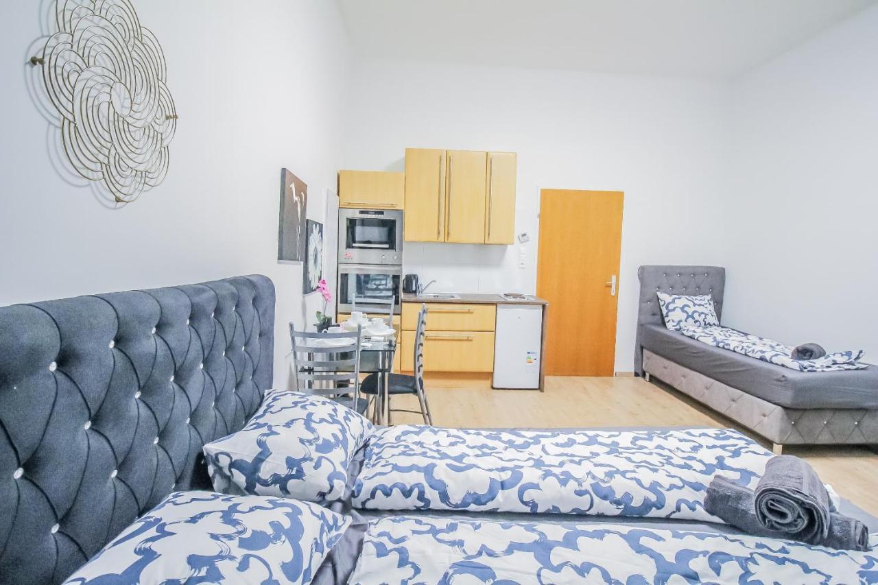 Comfort Quad Room Hn Viena Exterior foto